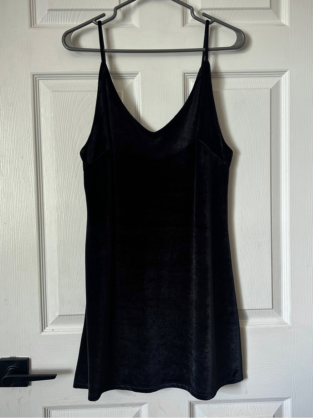 ALYCE PARIS • black velvet cocktail slip dress witchy dark feminine Y2K 90s glam
